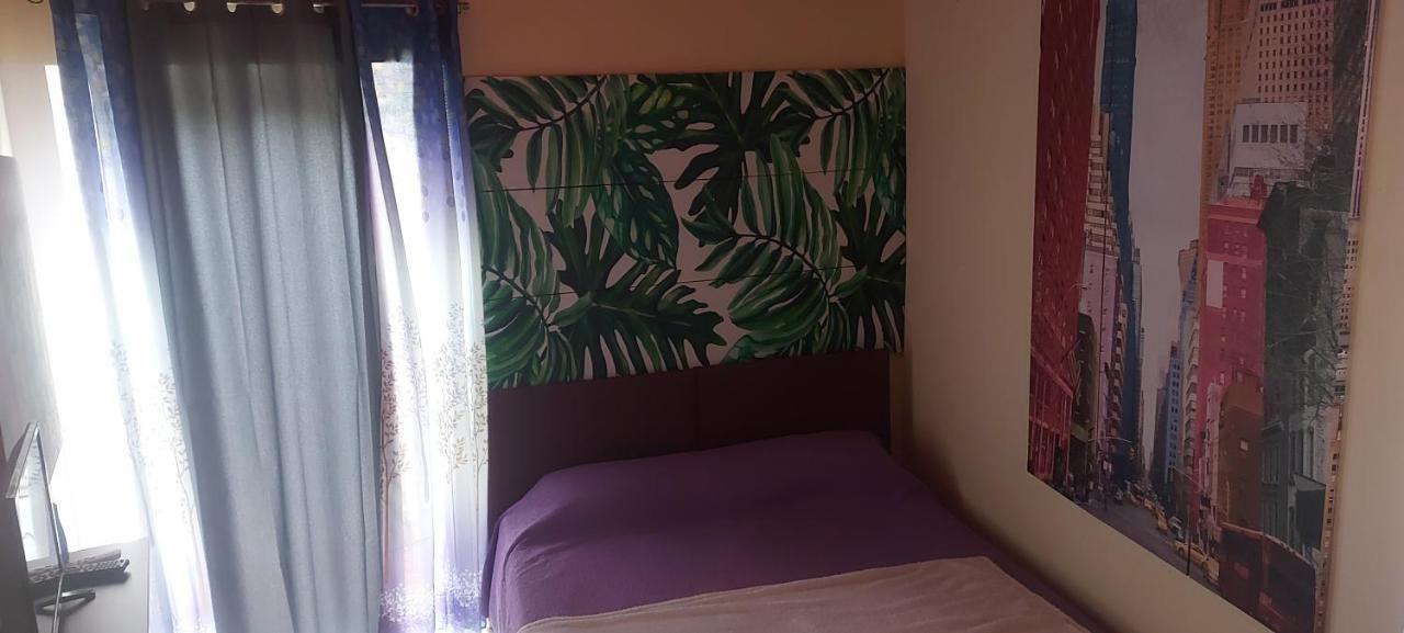 Stanza In Villa Con Giardino Con Box Doccia Idromassaggio Rent A Car Aci Bonaccorsi Exterior photo